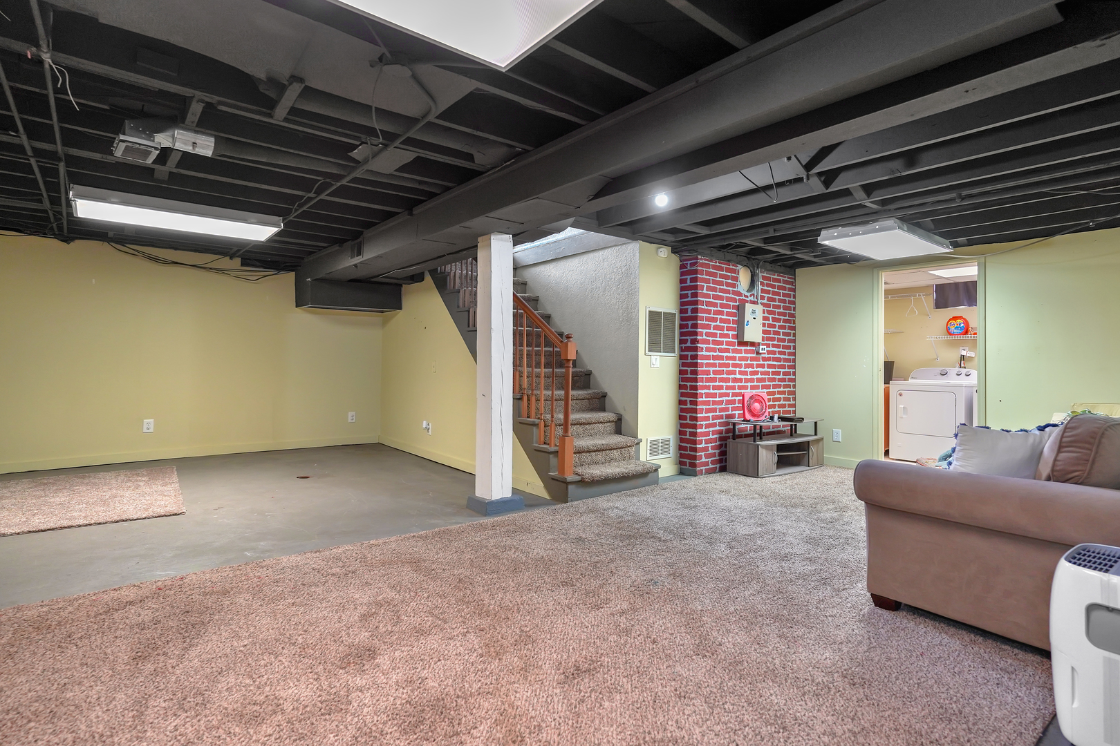 1134 South Myrtle Avenue Kankakee, IL 60901 - Photo 23 of 32 a view of livingroom with furniture