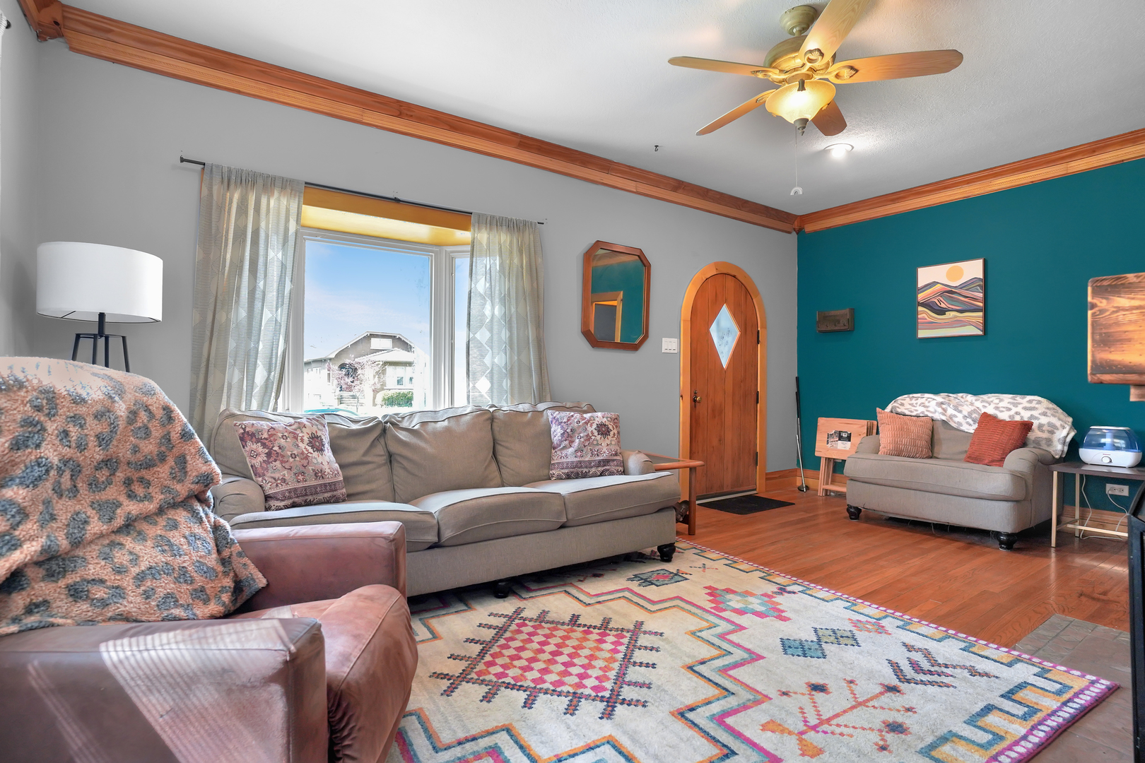 1134 South Myrtle Avenue Kankakee, IL 60901 - Photo 10 of 32 a living room with furniture and a rug