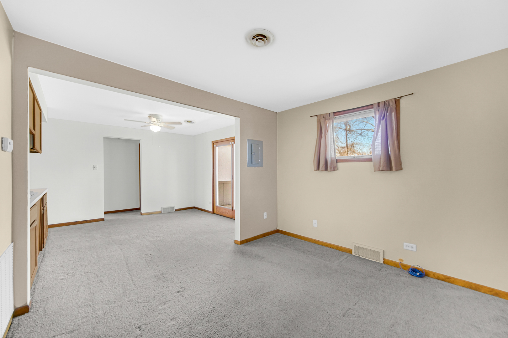 1634 Burr Oak Road Homewood, IL 60430 - Photo 22 of 36 an empty room with windows