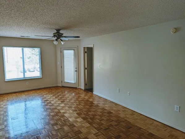 $2,200 | 1351 Crab Orchard Drive, Unit 202, Raleigh, NC 27606