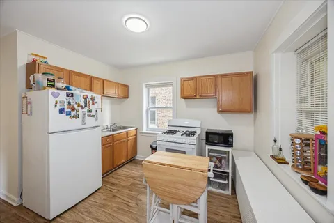 $459,900 | 4630 South Sawyer Avenue, Chicago, IL 60632