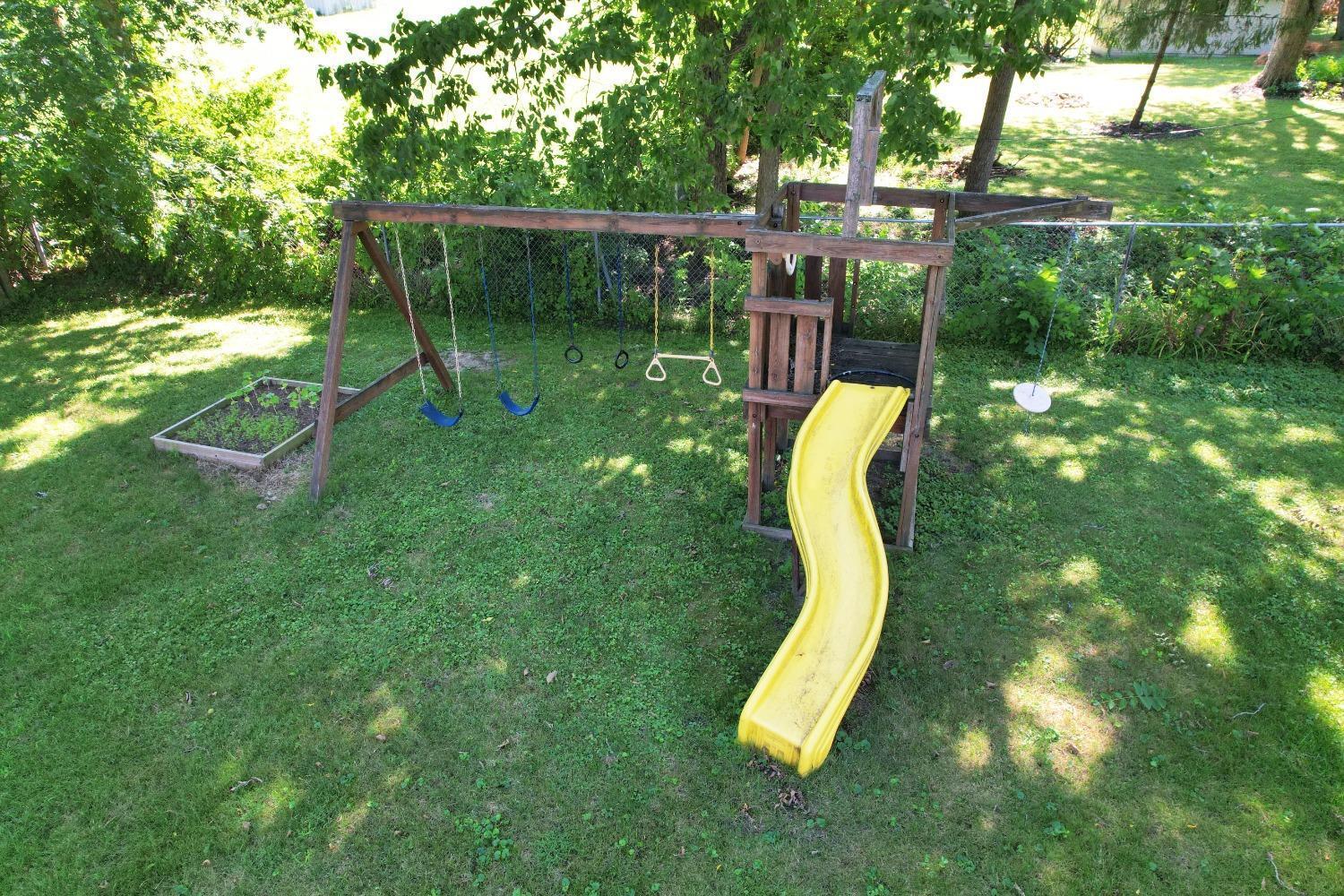 2566 Cross Country Road Beavercreek, OH 45431 - Photo 47 of 50