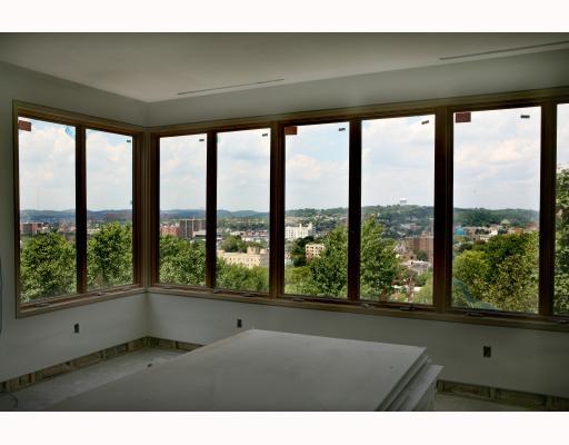 77 East Woodland Road Pittsburgh, PA 15232 - Photo 14 of 14 View.