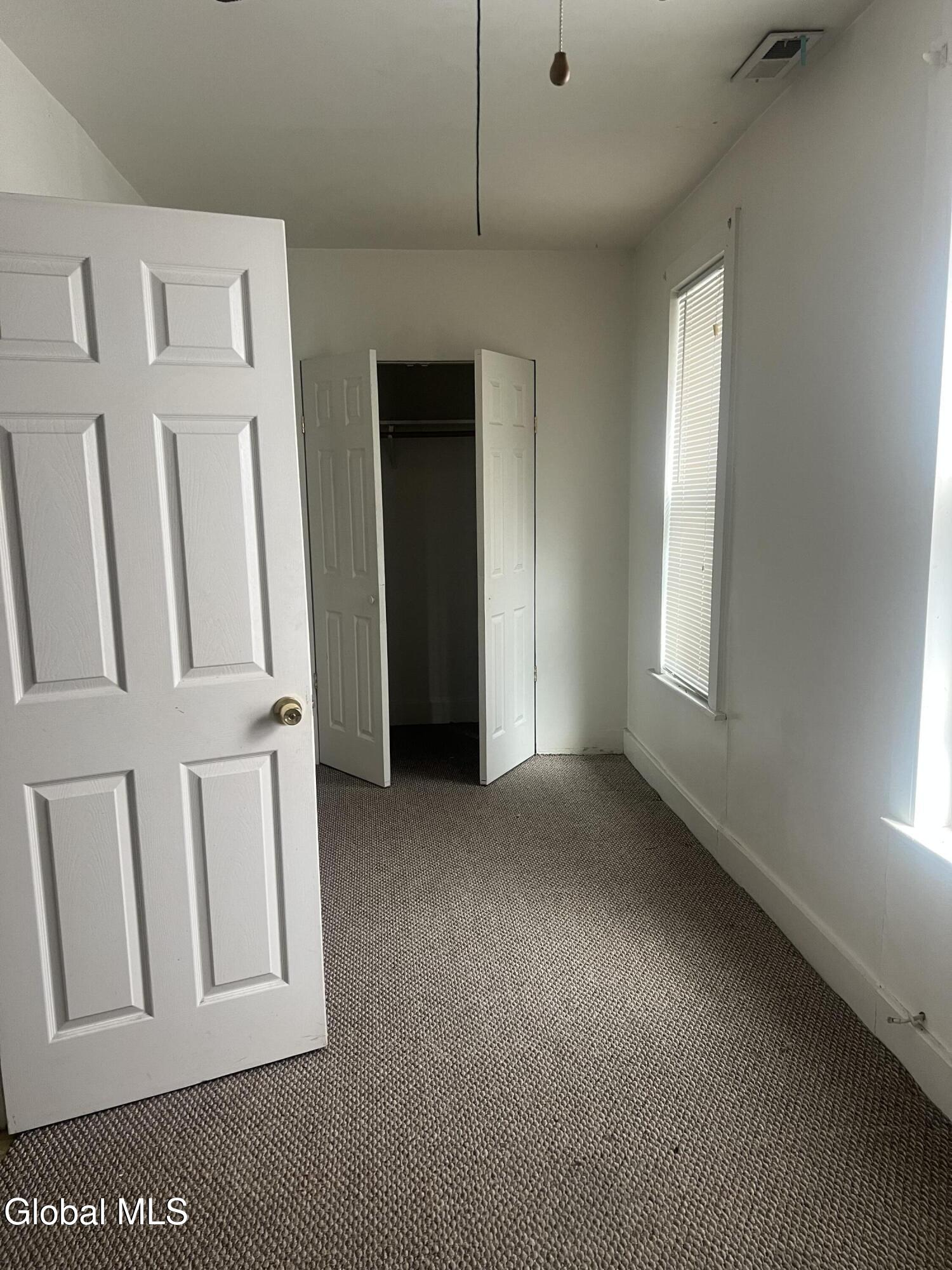 562 Crane Street Schenectady, NY 12303 - Photo 7 of 8 Bedroom 2