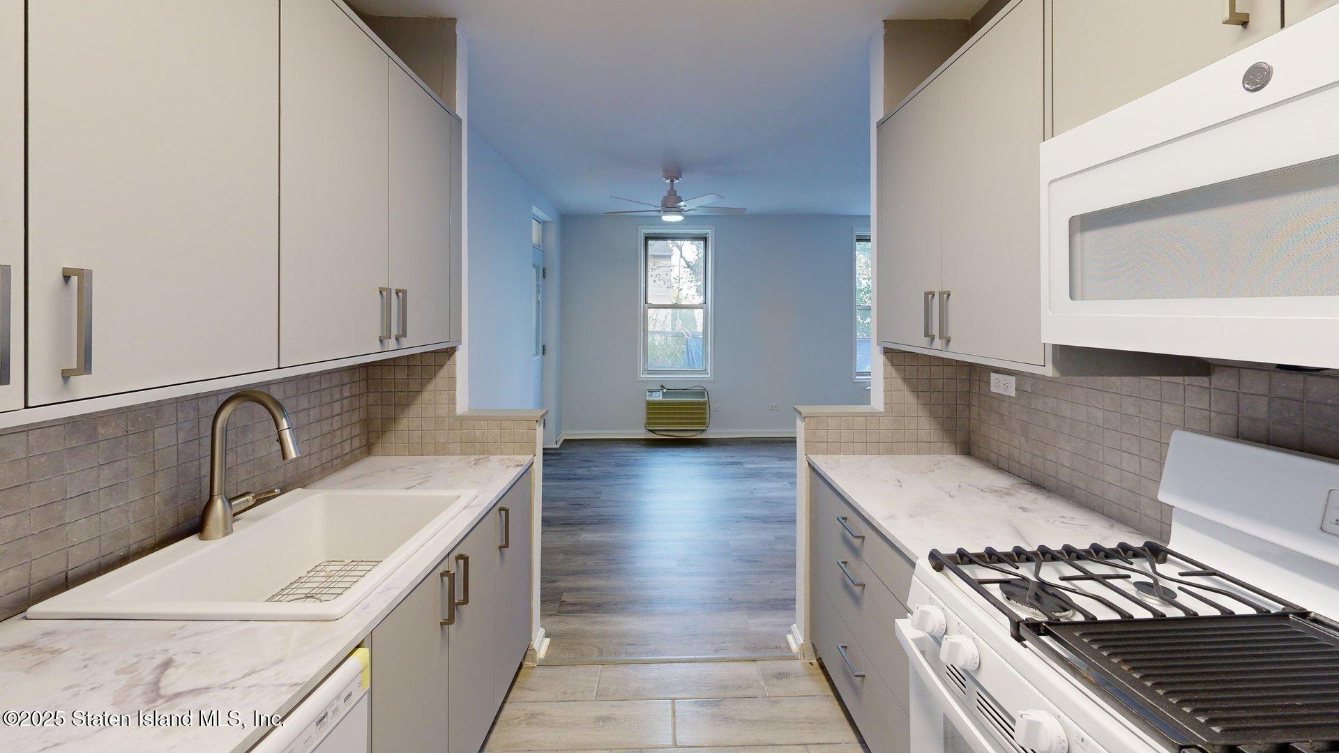 55 Austin Place, Unit Y2 Staten Island, NY 10304 - Photo 2 of 19 55-Austin-Pl-2Y-Kitchen 1
