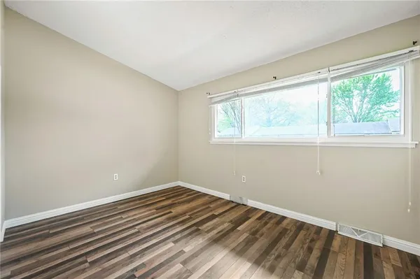 $190,000 | 507 Ranchero Place, Belton, MO 64012