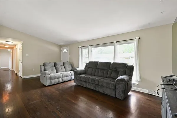 $190,000 | 507 Ranchero Place, Belton, MO 64012