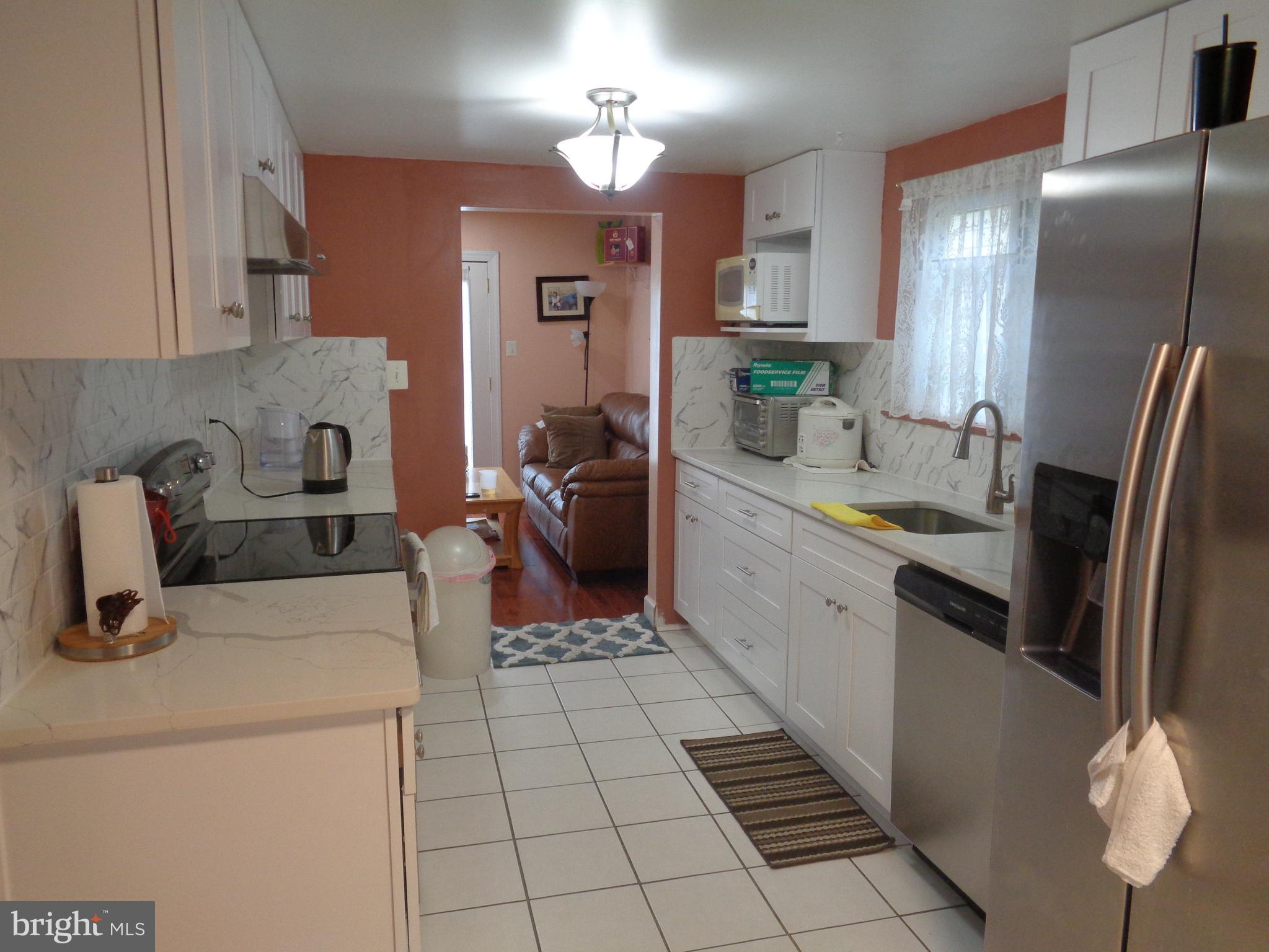 7110 Itte Lane Springfield, VA 22150 - Photo 4 of 28
