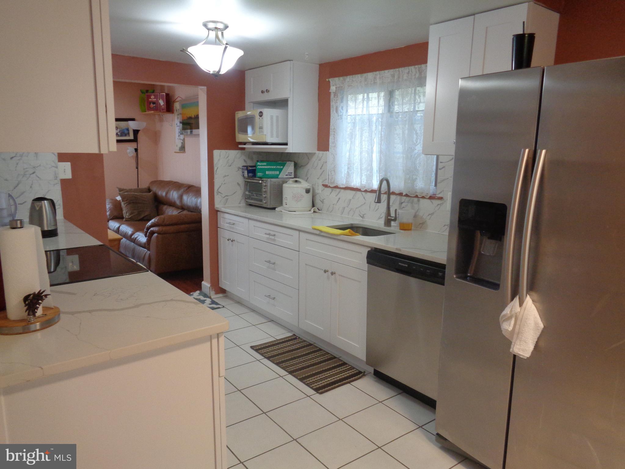 7110 Itte Lane Springfield, VA 22150 - Photo 5 of 28