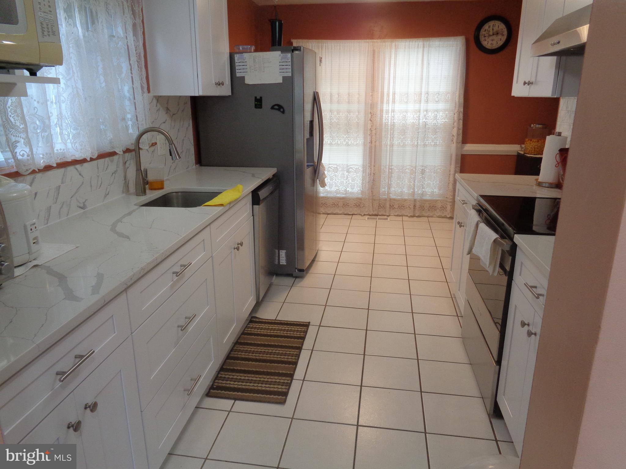 7110 Itte Lane Springfield, VA 22150 - Photo 7 of 28