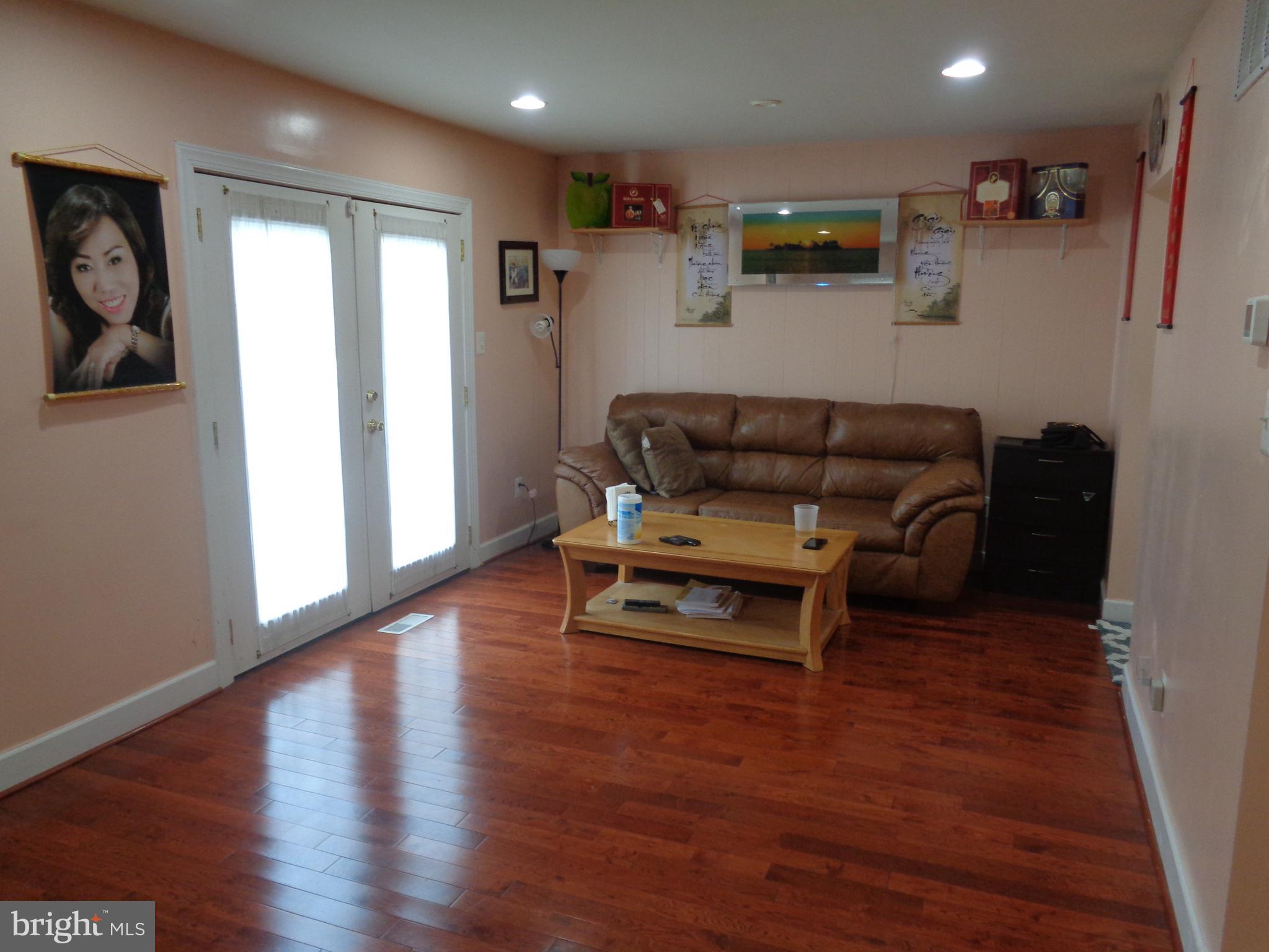 7110 Itte Lane Springfield, VA 22150 - Photo 9 of 28