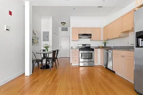 $475,000 | 156 Chelsea Street, Unit 201, Boston, MA 02128