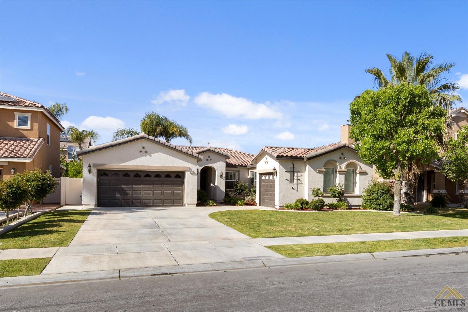 Undisclosed Address Bakersfield, CA 93311 - Photo 2 of 22