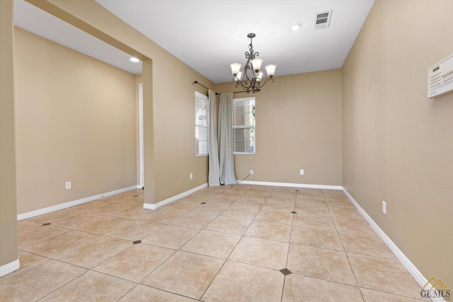 Undisclosed Address Bakersfield, CA 93311 - Photo 9 of 22