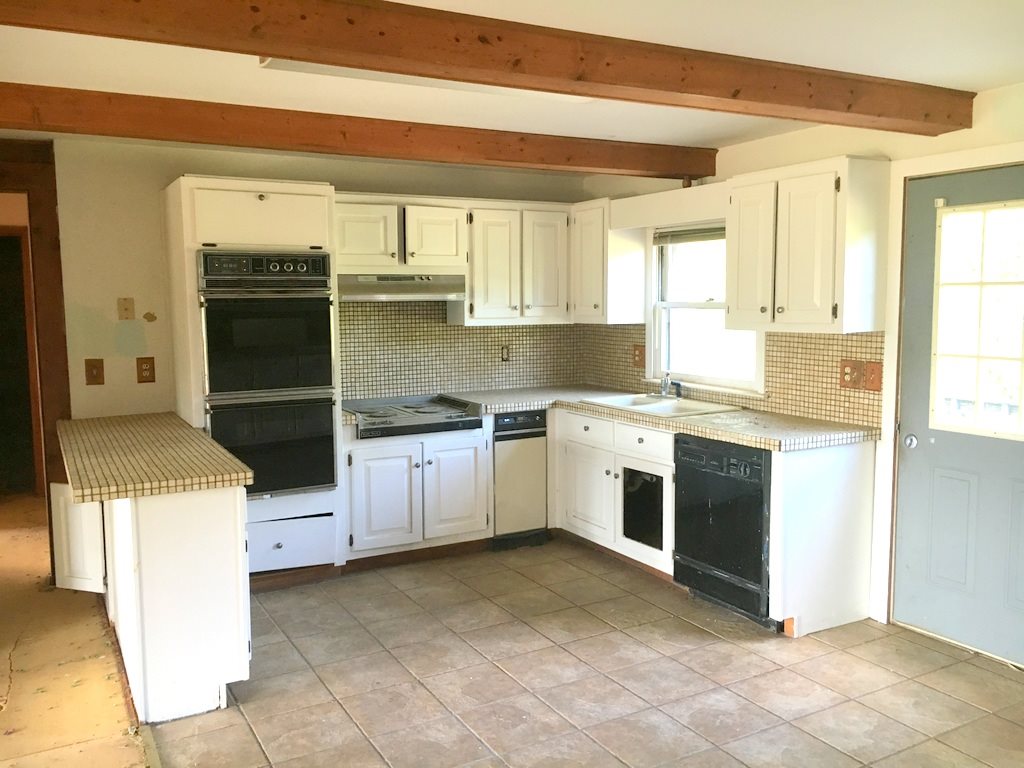 141 State Rd S-42-9627 Woodruff, SC 29388 - Photo 4 of 15