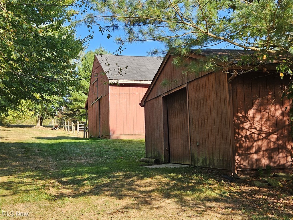 6155 Beach Road Wadsworth, OH 44281 - Photo 39 of 49 View of barns with a yard