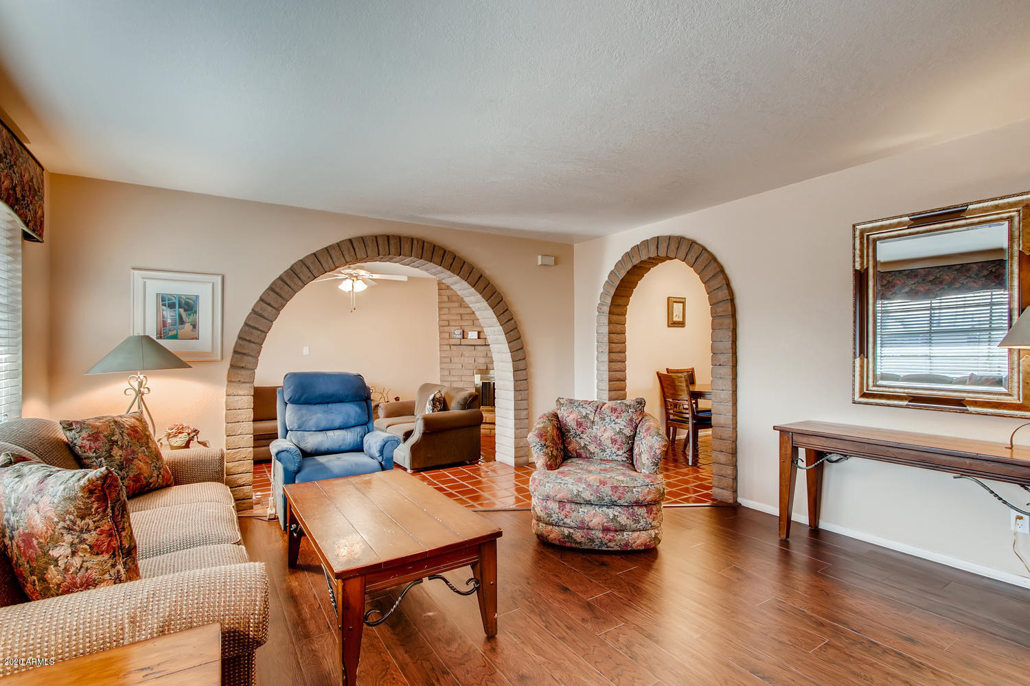 714 East Carter Road Phoenix, AZ 85042 - Photo 7 of 17 LIVING ROOM