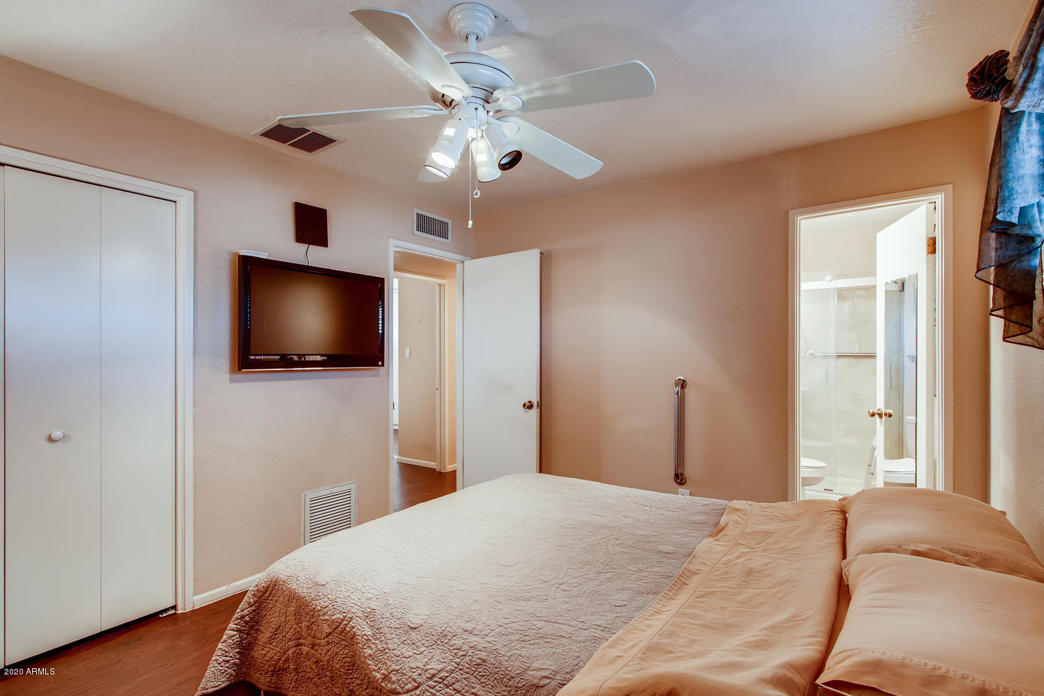 714 East Carter Road Phoenix, AZ 85042 - Photo 9 of 17 MASTER BEDROOM
