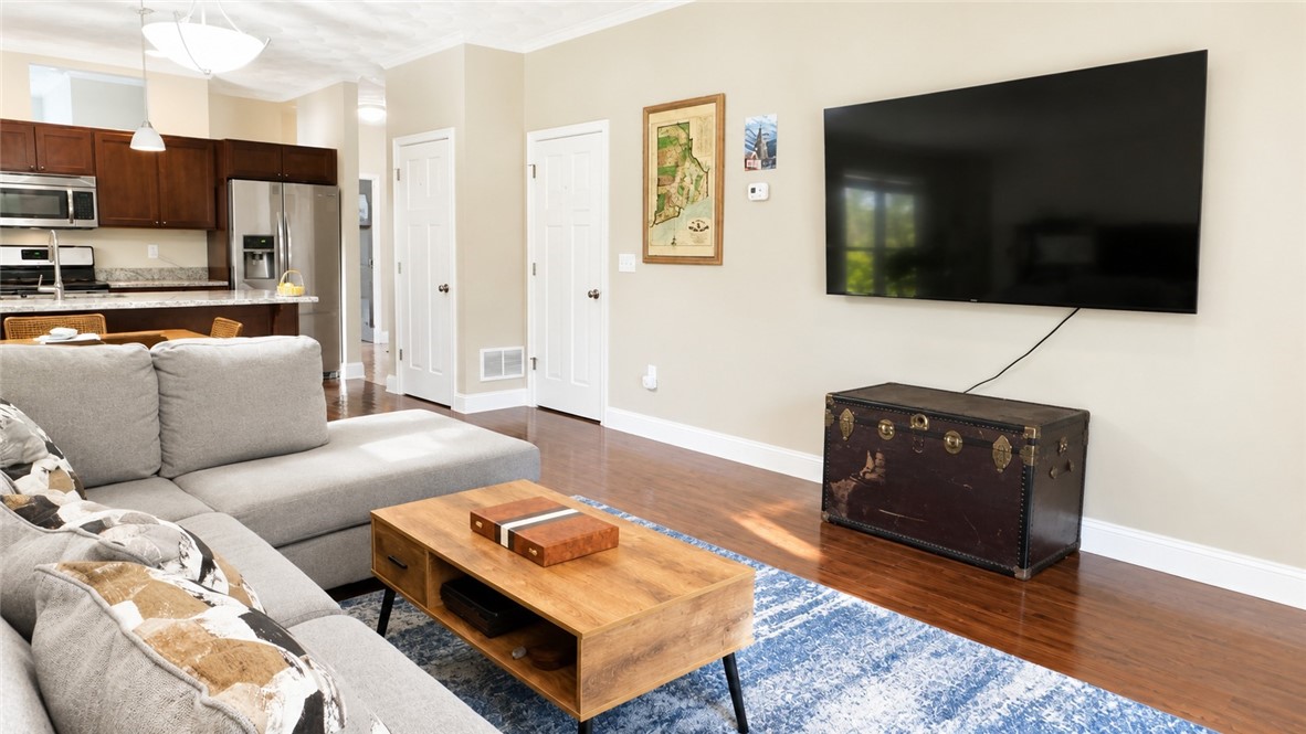 301 West Shore Road, Unit 19 Warwick, RI 02889 - Photo 5 of 41