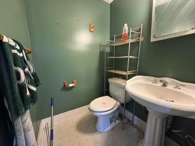 $100,000 | 919 Princeton Avenue, Lansing, MI 48915