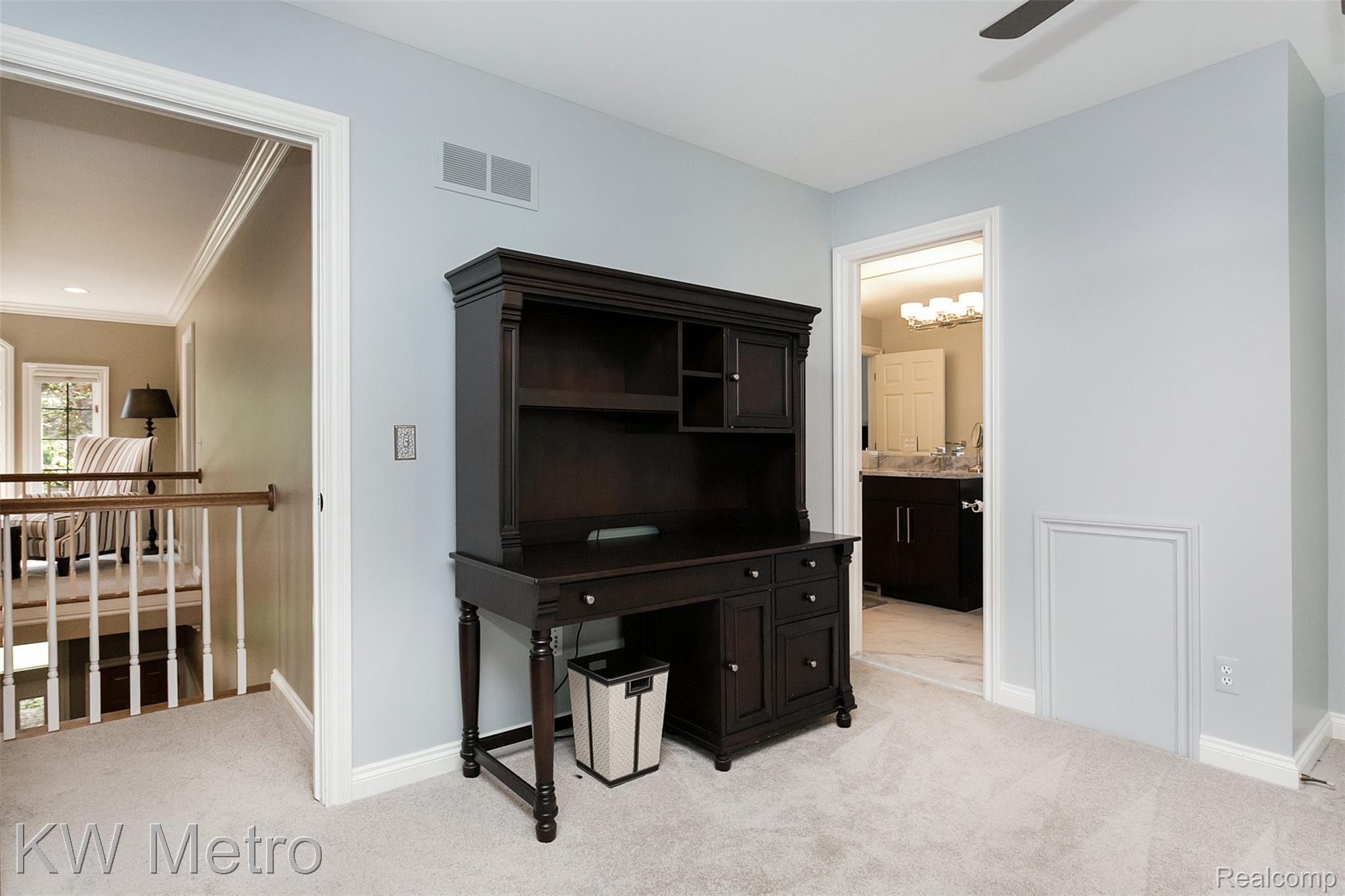 1611 Wakefield Court Rochester, MI 48306 - Photo 28 of 59 Wakefield-27.jpg