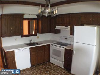 827 Meadowview Road Kennett Square, PA 19348 - Photo 4 of 12 Kitchen