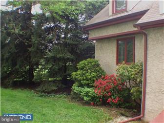 827 Meadowview Road Kennett Square, PA 19348 - Photo 7 of 12 Exterior Back