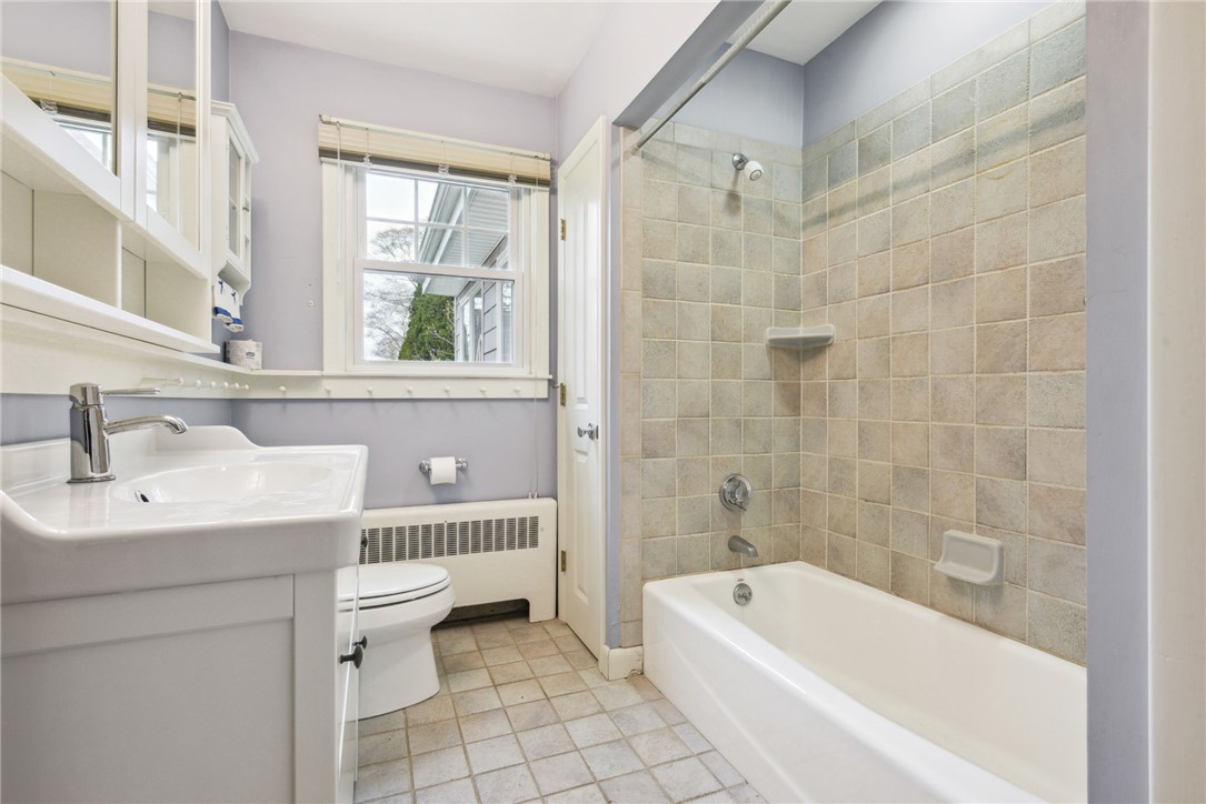 55 Wagner Road Westerly, RI 02891 - Photo 15 of 39