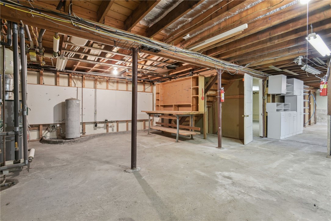 55 Wagner Road Westerly, RI 02891 - Photo 25 of 39