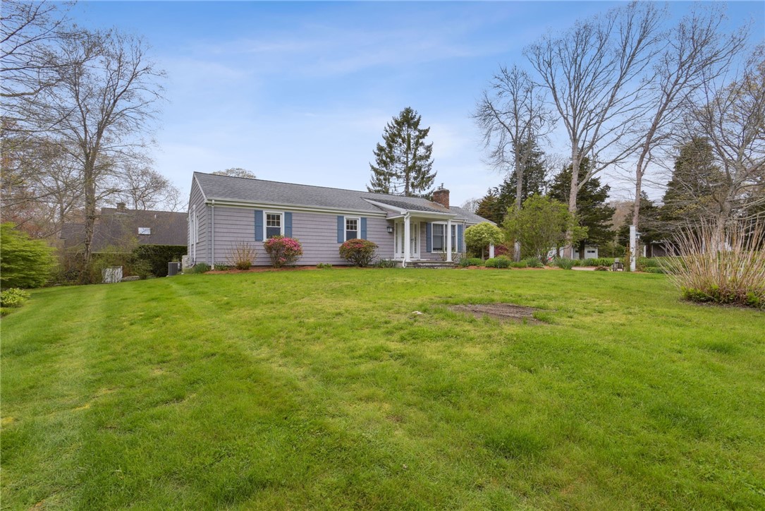55 Wagner Road Westerly, RI 02891 - Photo 3 of 39