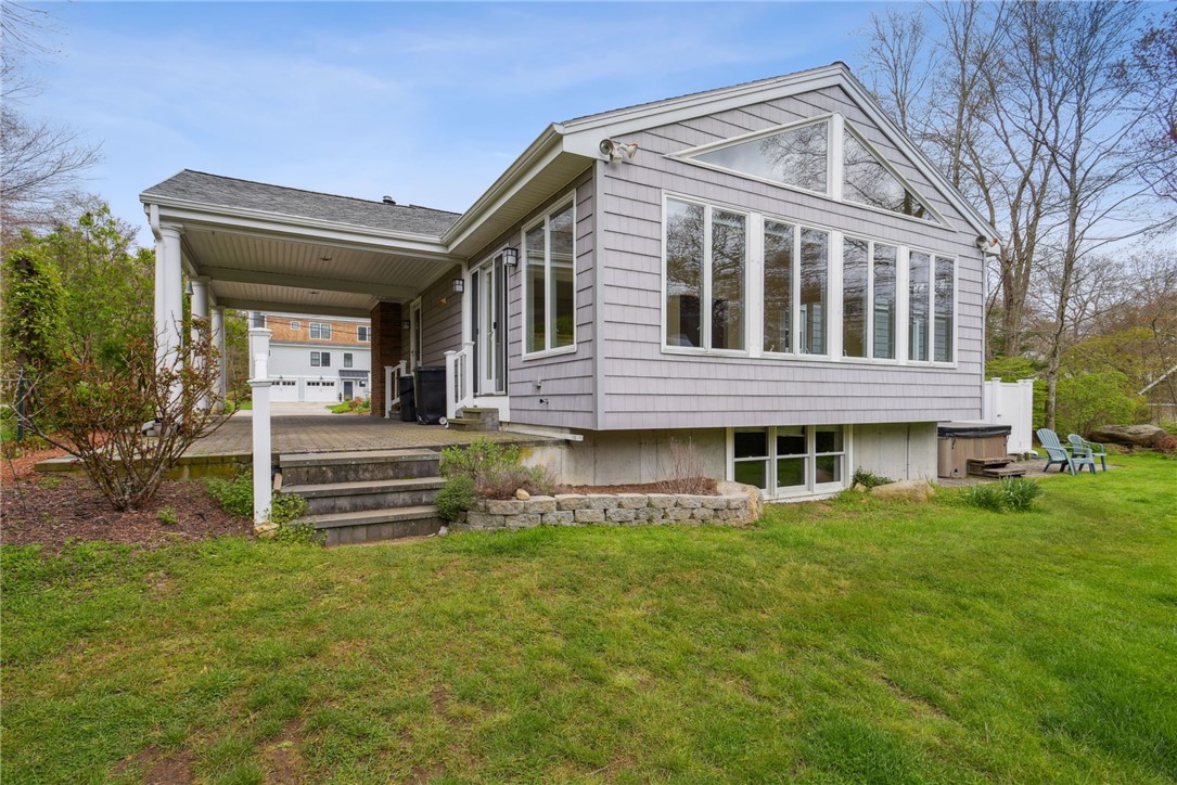 55 Wagner Road Westerly, RI 02891 - Photo 5 of 39