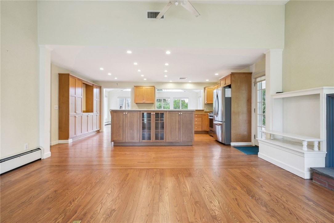 55 Wagner Road Westerly, RI 02891 - Photo 8 of 39