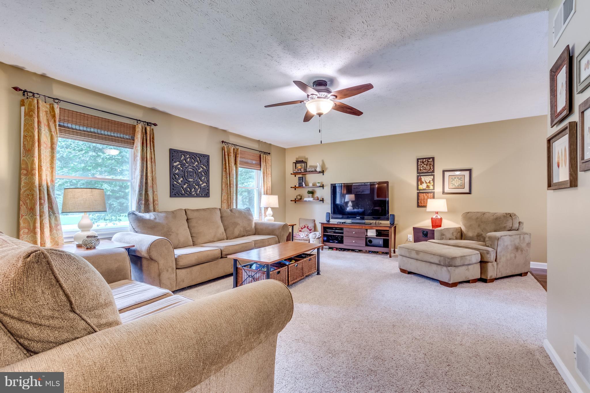 114 Floral Ridge Circle Inwood, WV 25428 - Photo 14 of 30 Living Room