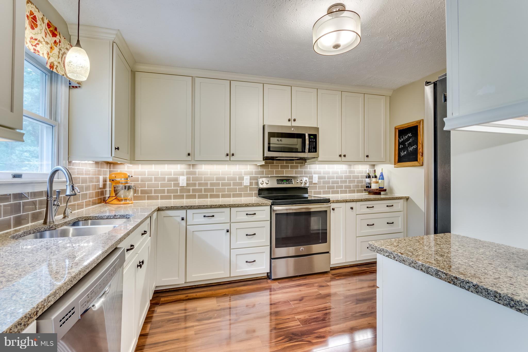 114 Floral Ridge Circle Inwood, WV 25428 - Photo 3 of 30 Kitchen