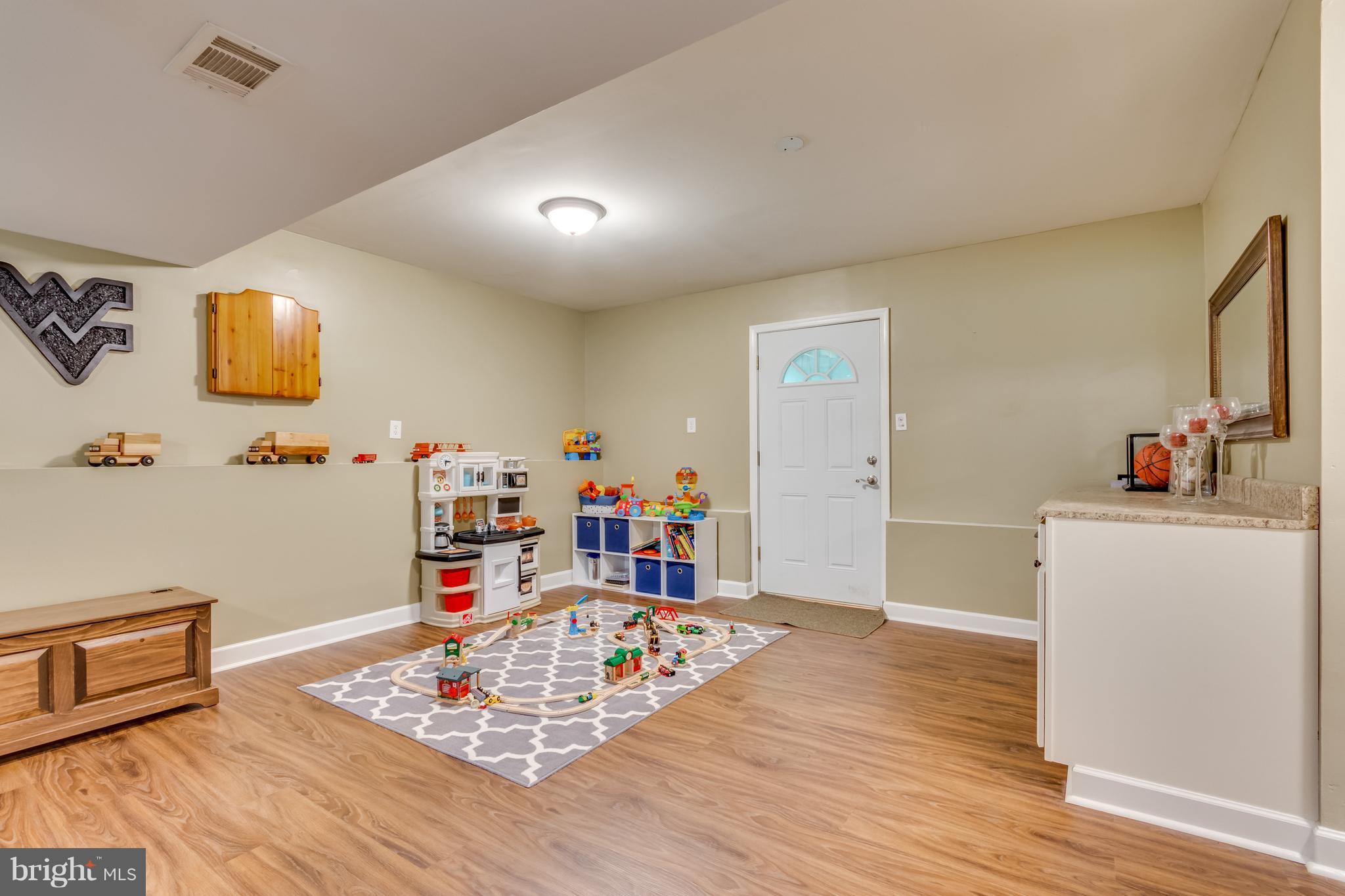 114 Floral Ridge Circle Inwood, WV 25428 - Photo 22 of 30 Family Room