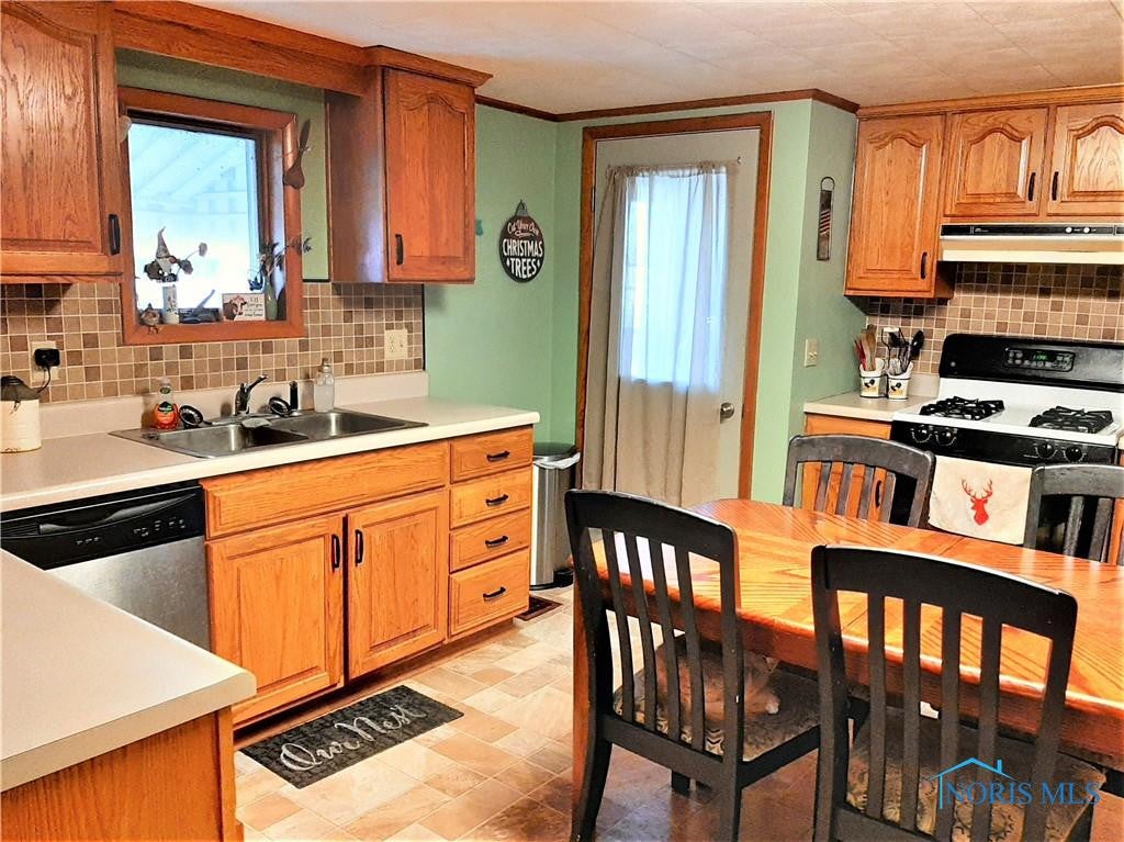 17437 County Road East Bryan, OH 43506 - Photo 4 of 26 Gallery Image 4