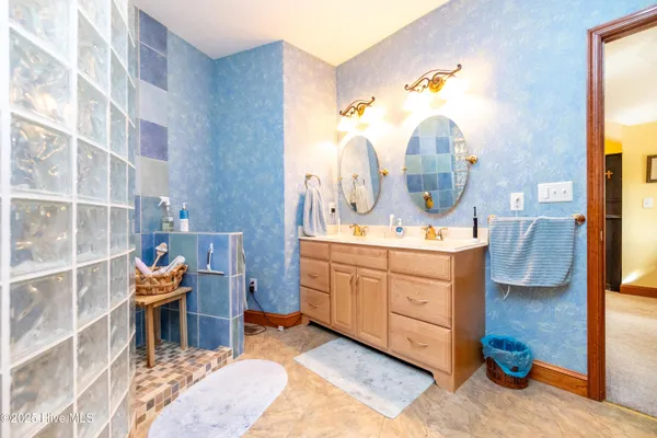 $750,000 | 207 Megan Loop South, Hertford, NC 27944