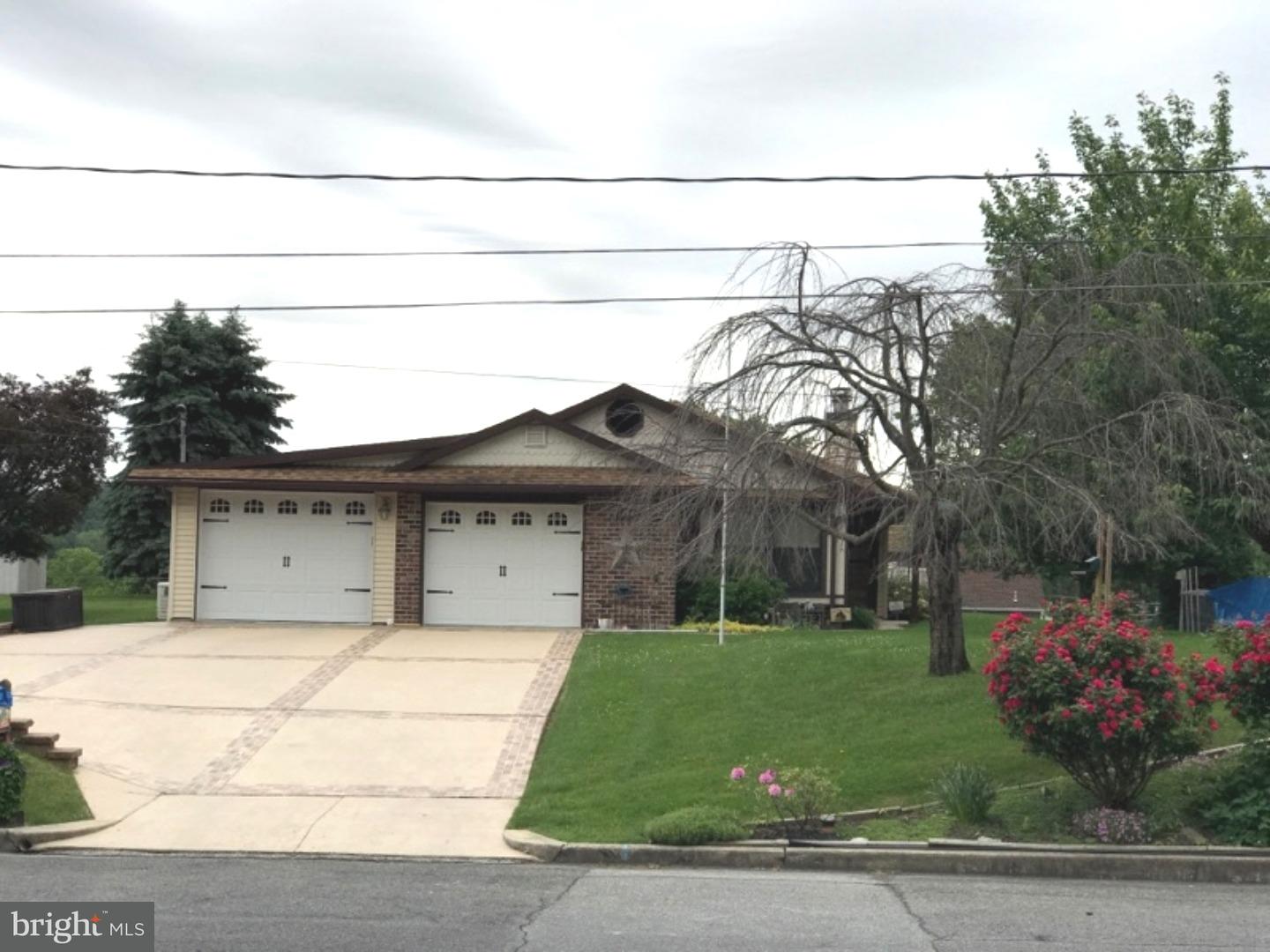 1356 Pershing Boulevard Reading, PA 19607 - Photo 2 of 25 Exterior Front