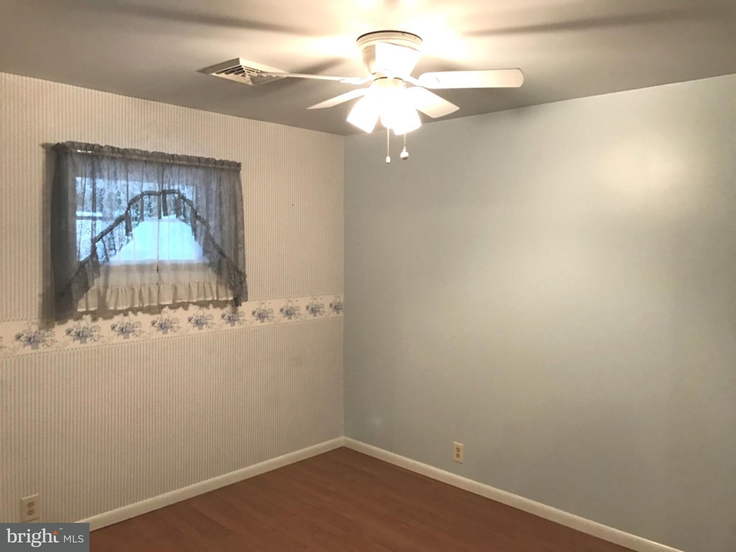 1356 Pershing Boulevard Reading, PA 19607 - Photo 15 of 25 Bedroom - Main