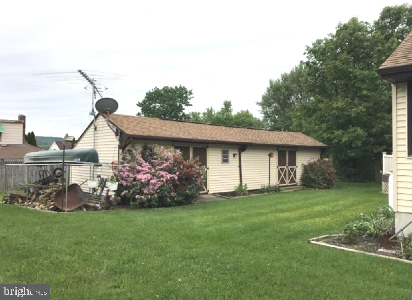 1356 Pershing Boulevard Reading, PA 19607 - Photo 22 of 25 Storage Shed