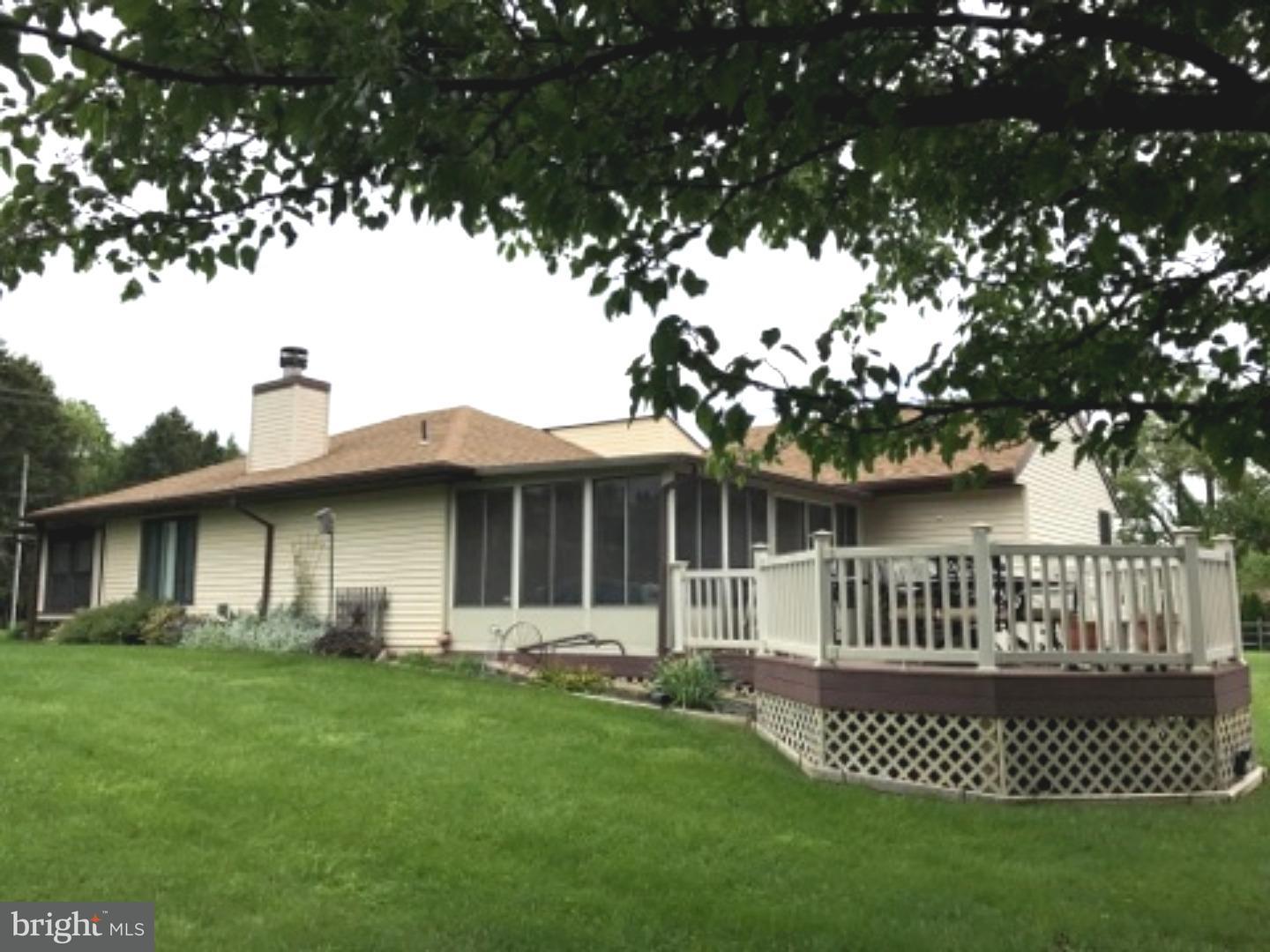1356 Pershing Boulevard Reading, PA 19607 - Photo 5 of 25 Exterior Back
