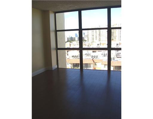 17021 North Bay Road, Unit 1009 Sunny Isles Beach, FL 33160 - Photo 9 of 16 Bedroom