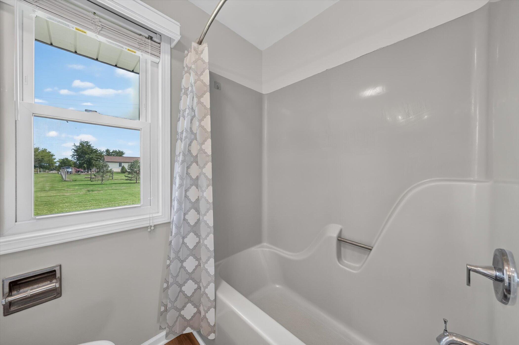 7956 Church Road Imlay City, MI 48444 - Photo 39 of 47 36-7956-Church-Rd-Windowstill