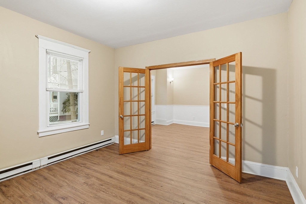 621 Chicopee Street Chicopee, MA 01013 - Photo 14 of 27