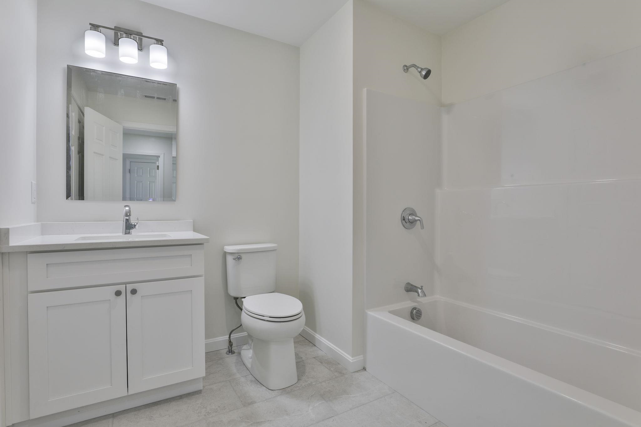 65 Crestview Way Raymond, NH 03077 - Photo 23 of 37