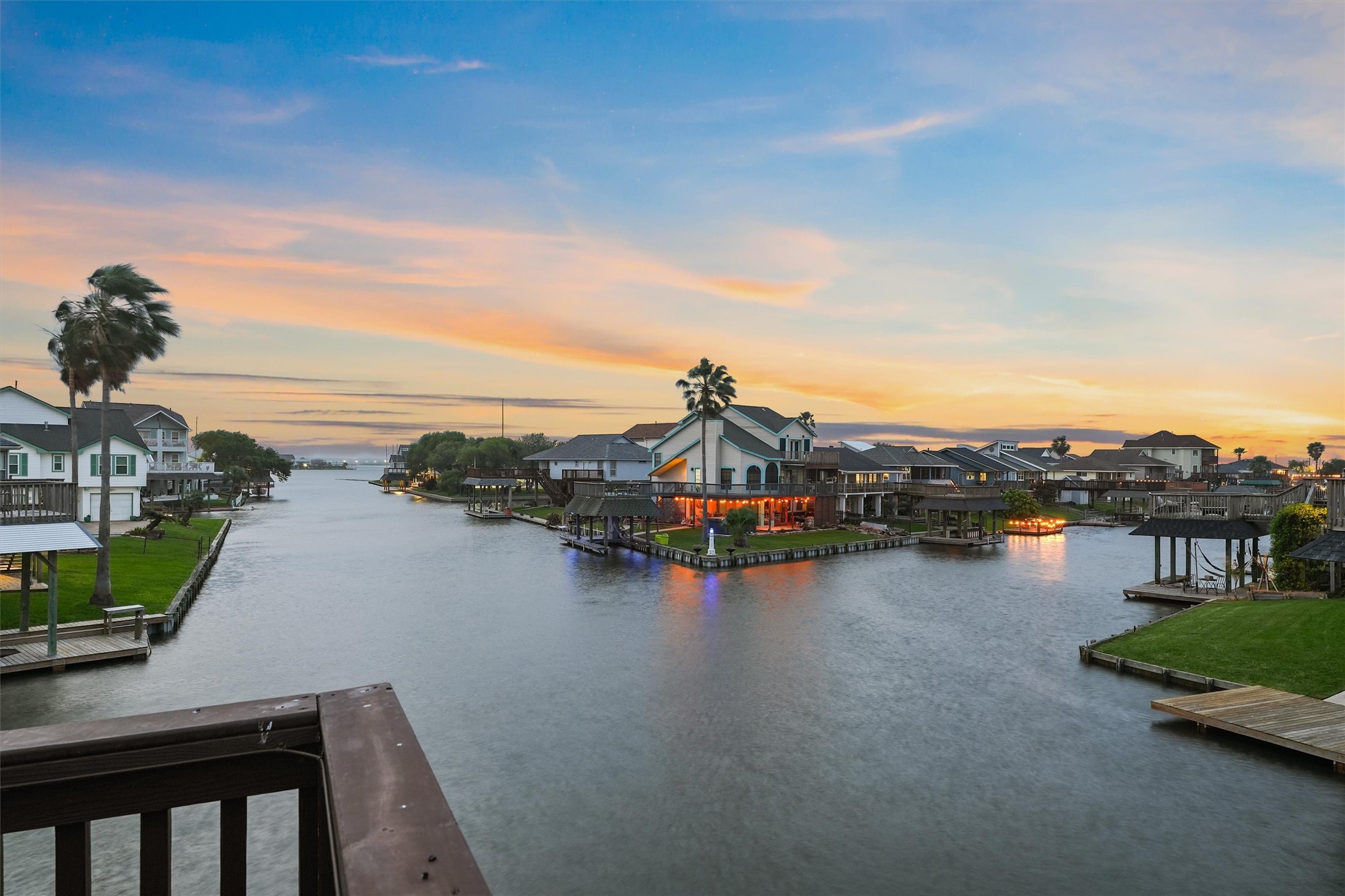 9 South Sandpiper La Marque, TX 77568 - Photo 9 of 47