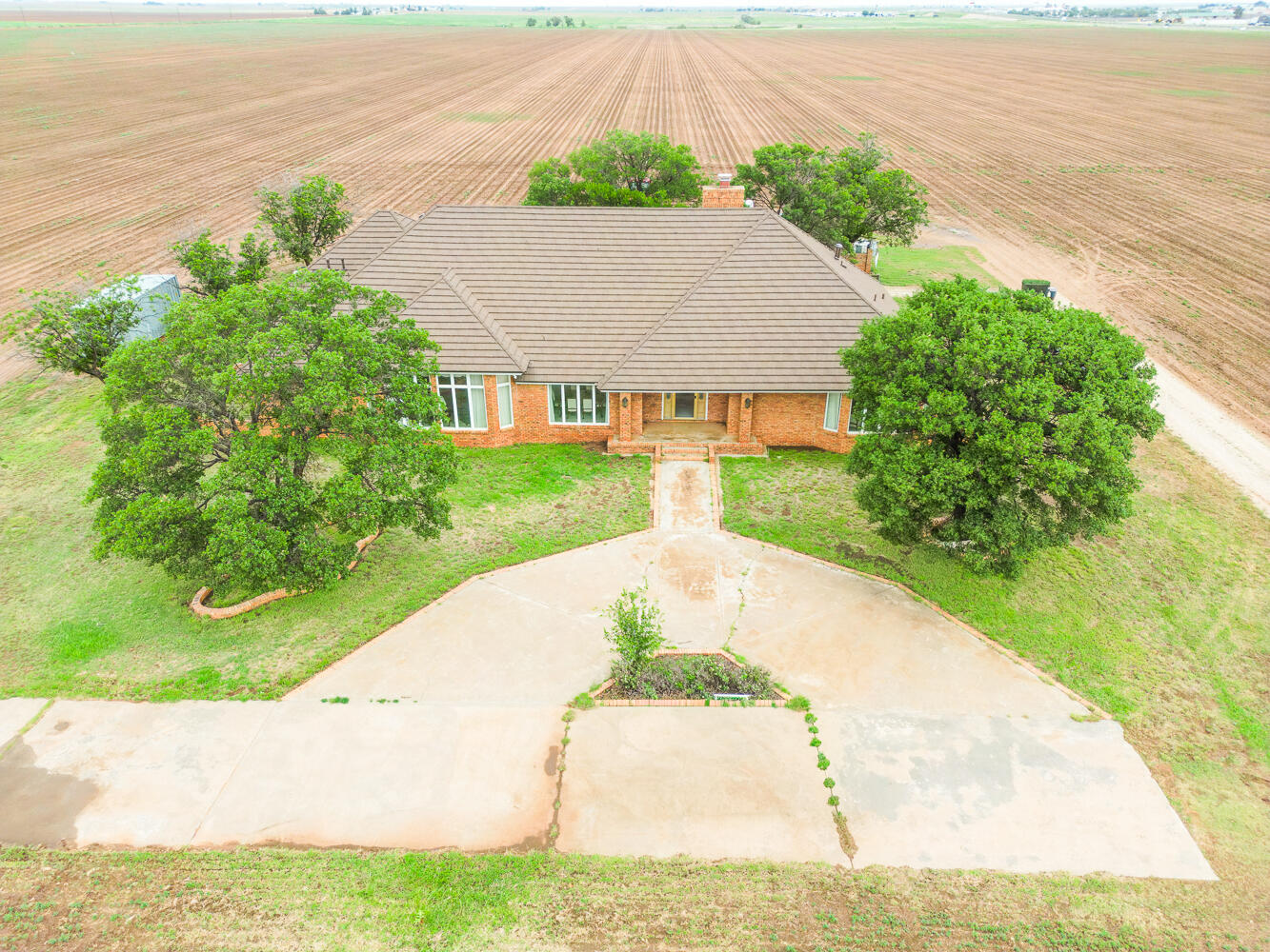 2210 West Division Street Slaton, TX 79364 - Photo 29 of 31 DJI_0708