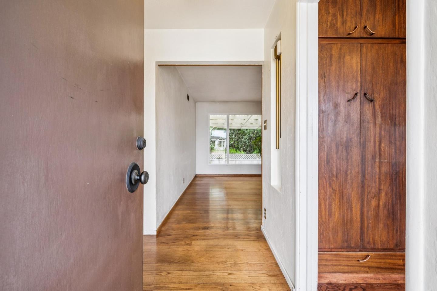1637 Lake Chabot Road San Leandro, CA 94577 - Photo 3 of 46