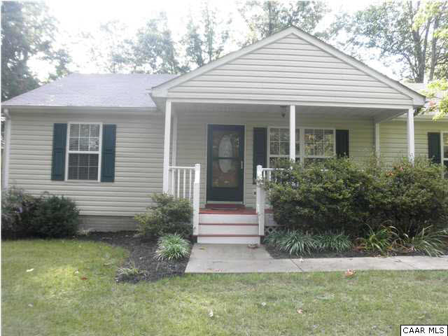 67 Rudolph Street Ruckersville, VA 22968 - Photo 8 of 40 a front view of a house with garden