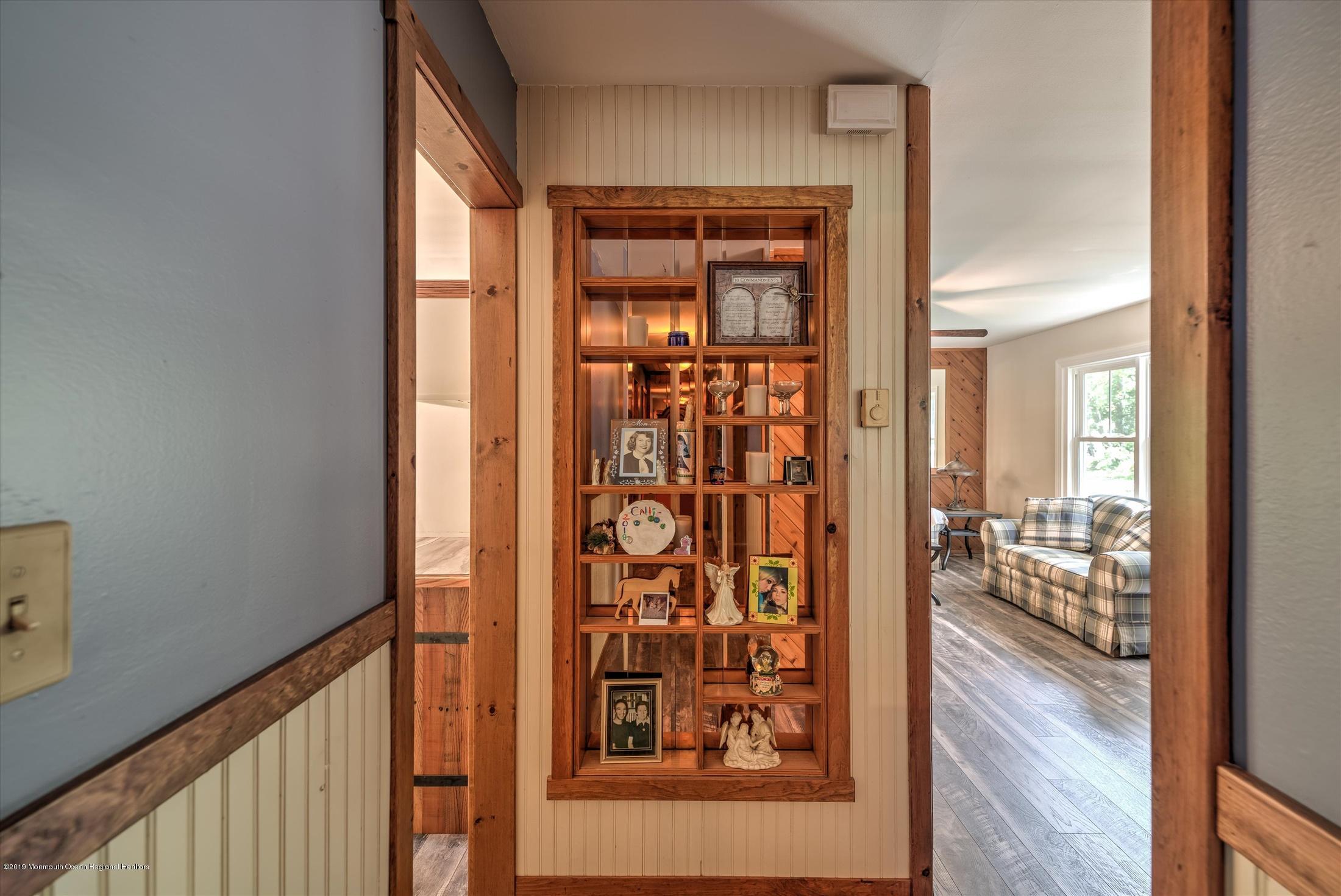 225 Riverside Drive Bayville, NJ 08721 - Photo 15 of 33 17-17-HALL BUILT IN